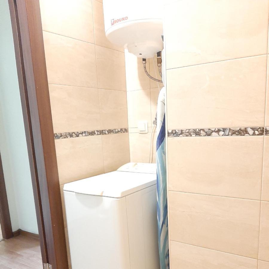 патриотика, позняки, бориса гмирі 12б Apartment *